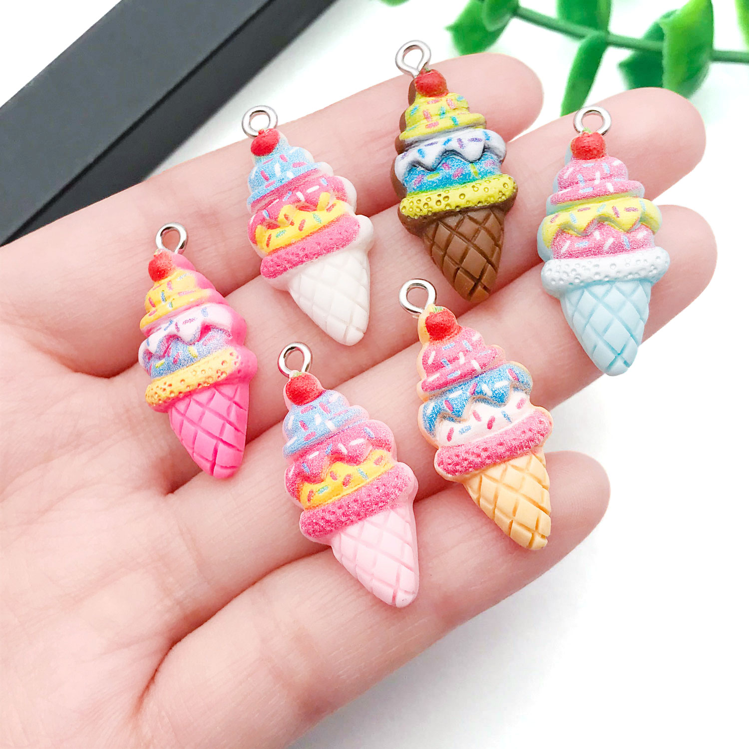 Resin Art Bracelet - 5/12개 수지 딸기 아이스크림 펜던트 세트